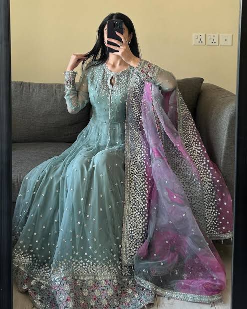 Jazmin Chiffon Maxi-Aarasta