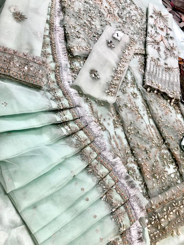 Crimson Organza Maxi-Aarasta