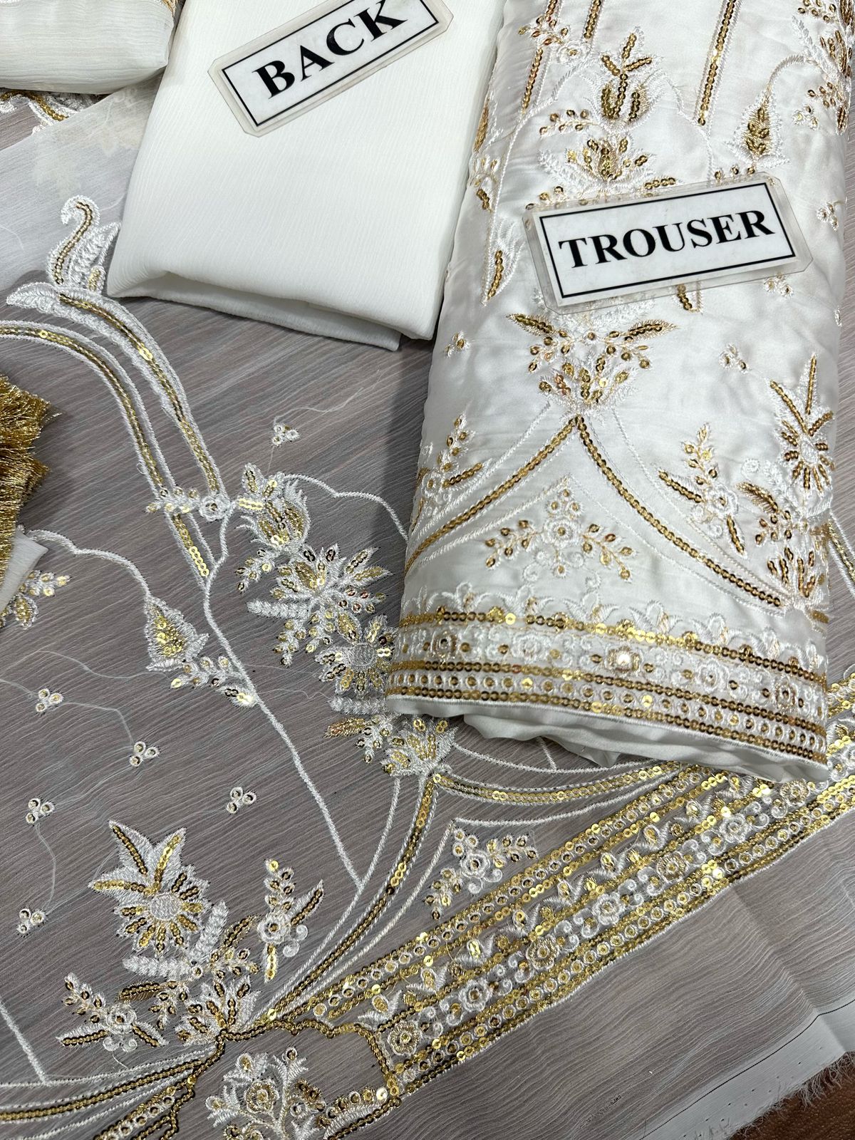 Mahawajahat Chiffon Suit-Aarasta