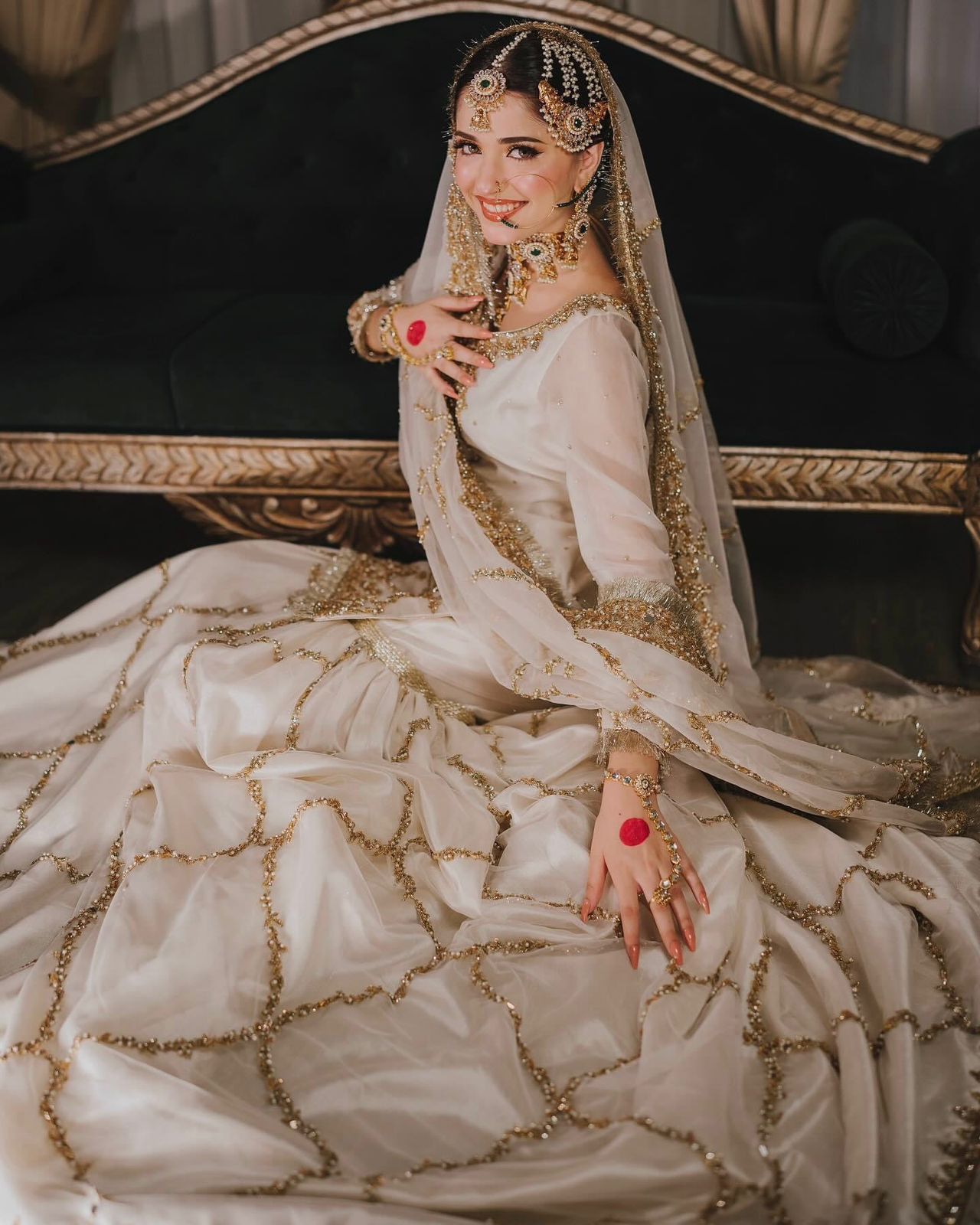 Mahawajahat Chiffon Bridal Suit-Off White-Chiffon-Lehenga-Aarasta