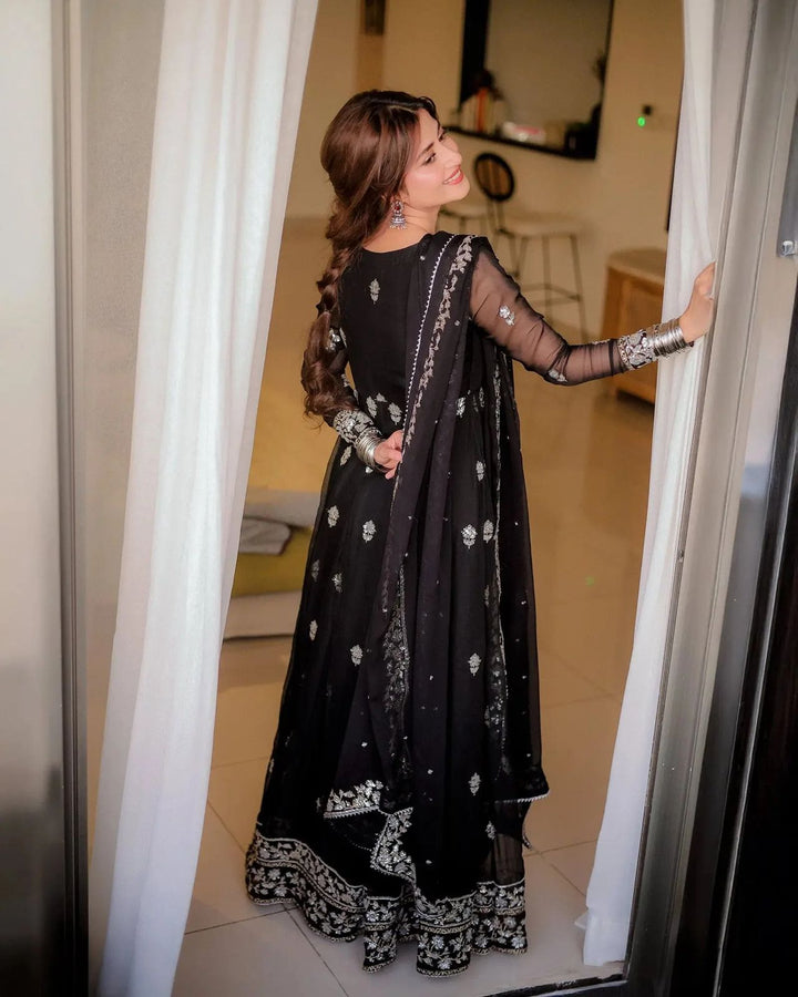 Neels Chiffon Frock-Aarasta