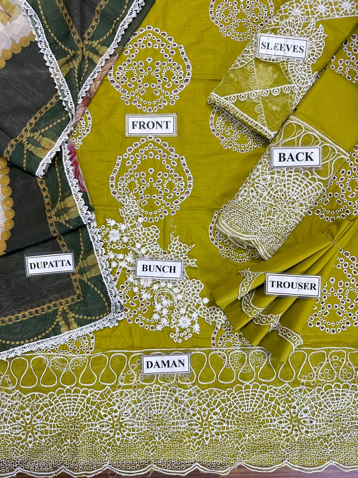Elaf Cotton Suit-Aarasta