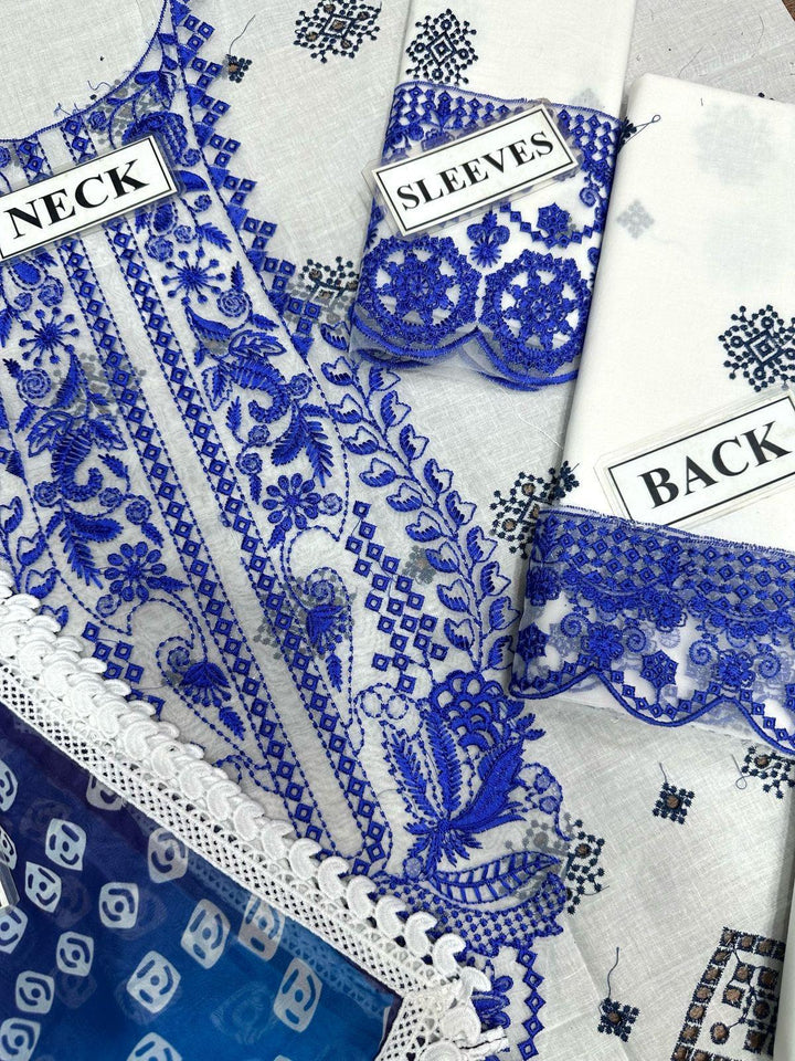 Zainab Chottani Cotton Suit-Aarasta