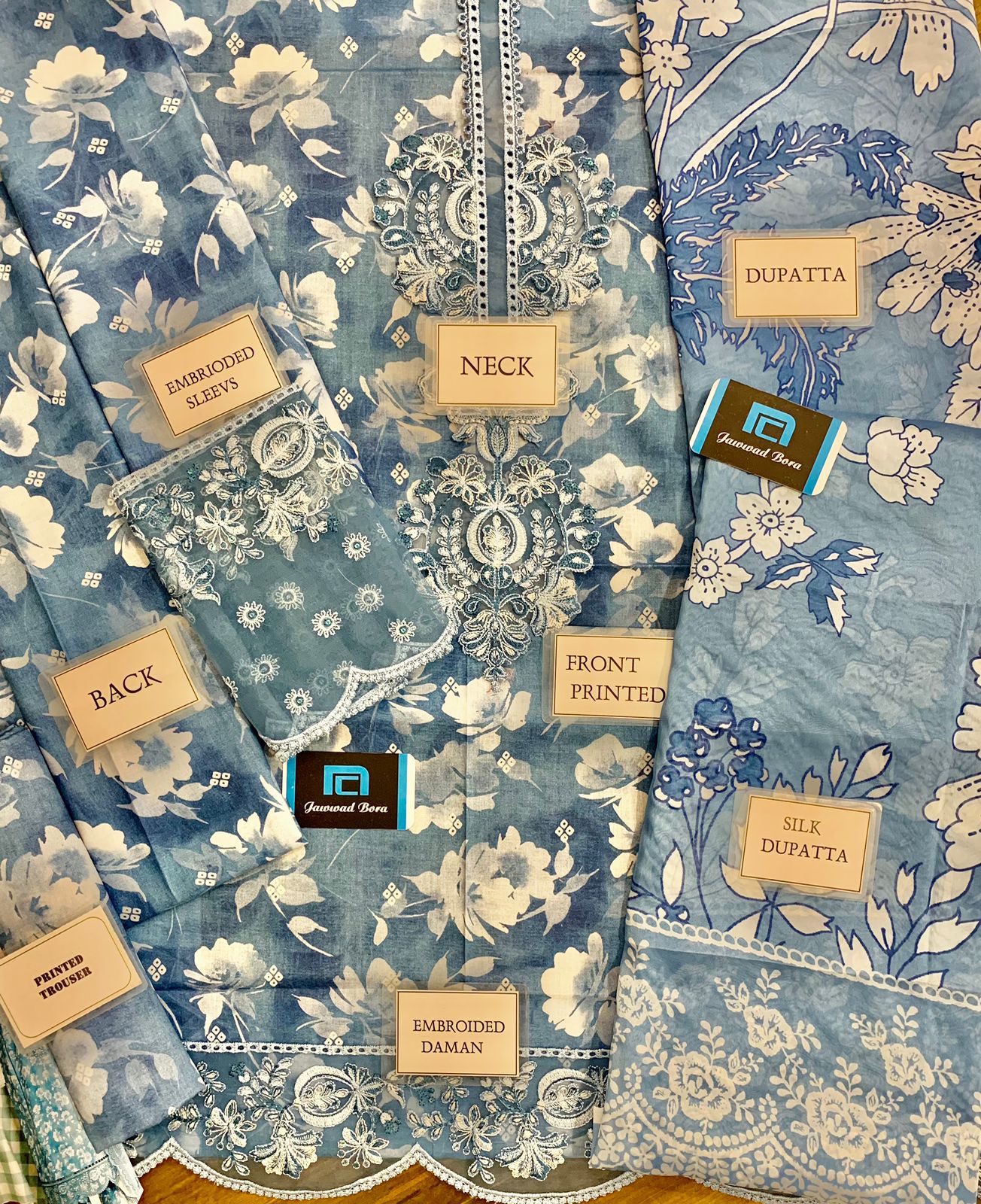 Afrozeh Lawn Suit-Aarasta