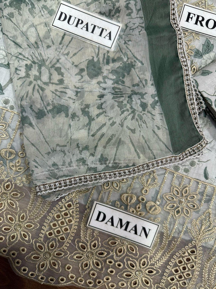 Afrozeh Lawn Suit-Aarasta