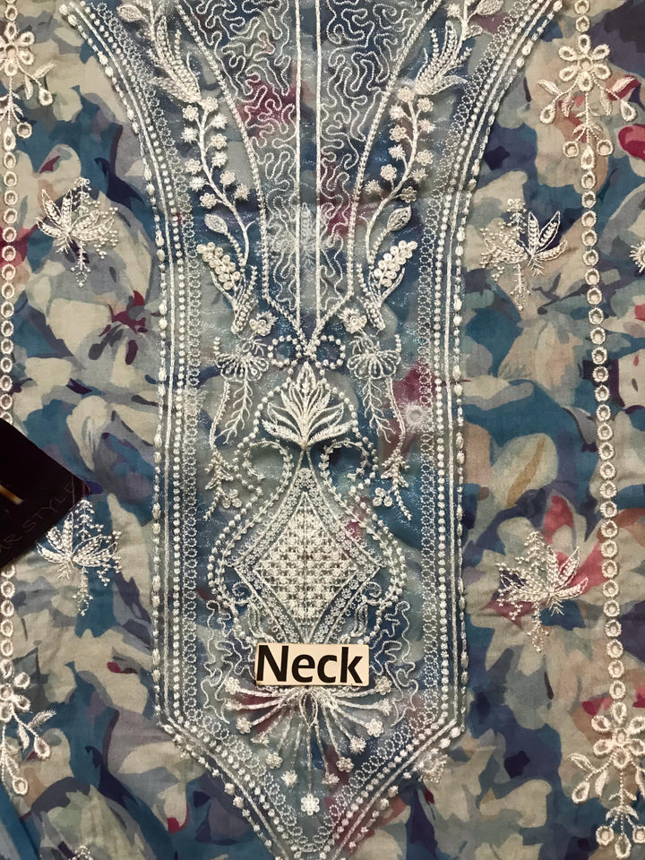 Afrozeh Lawn Suit-Aarasta