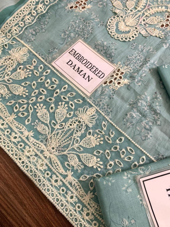 Afrozeh Lawn Suit-Aarasta