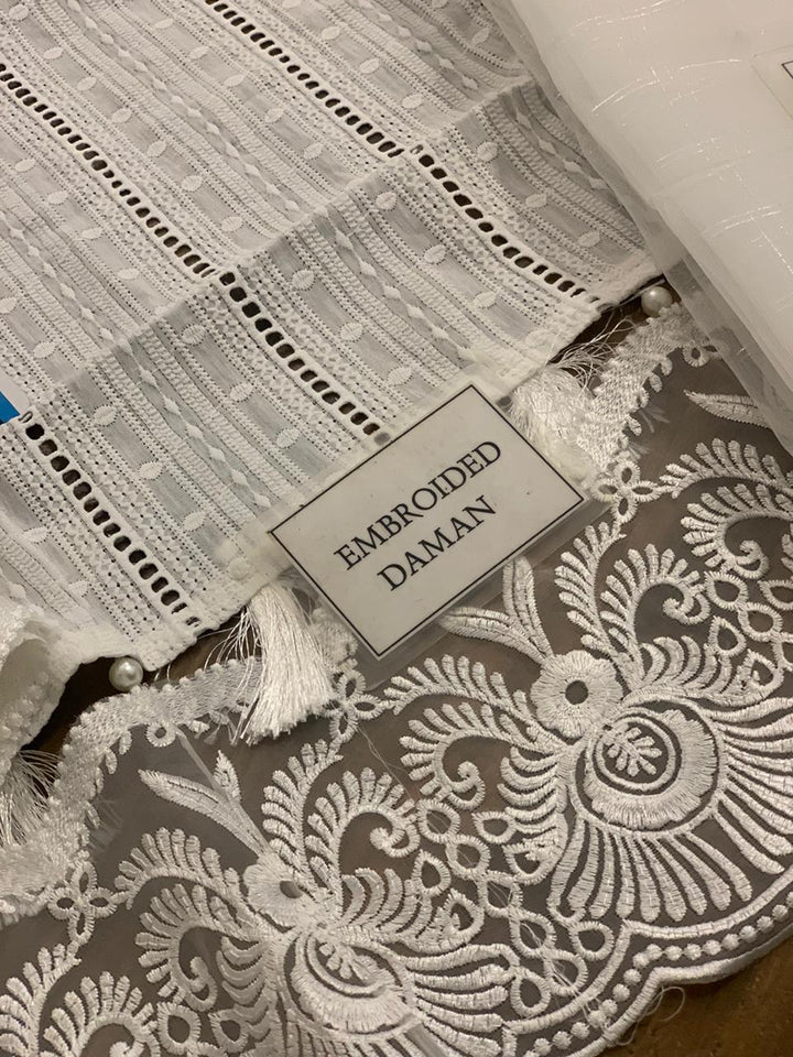 Ayeza Khan Lawn Suit-Aarasta