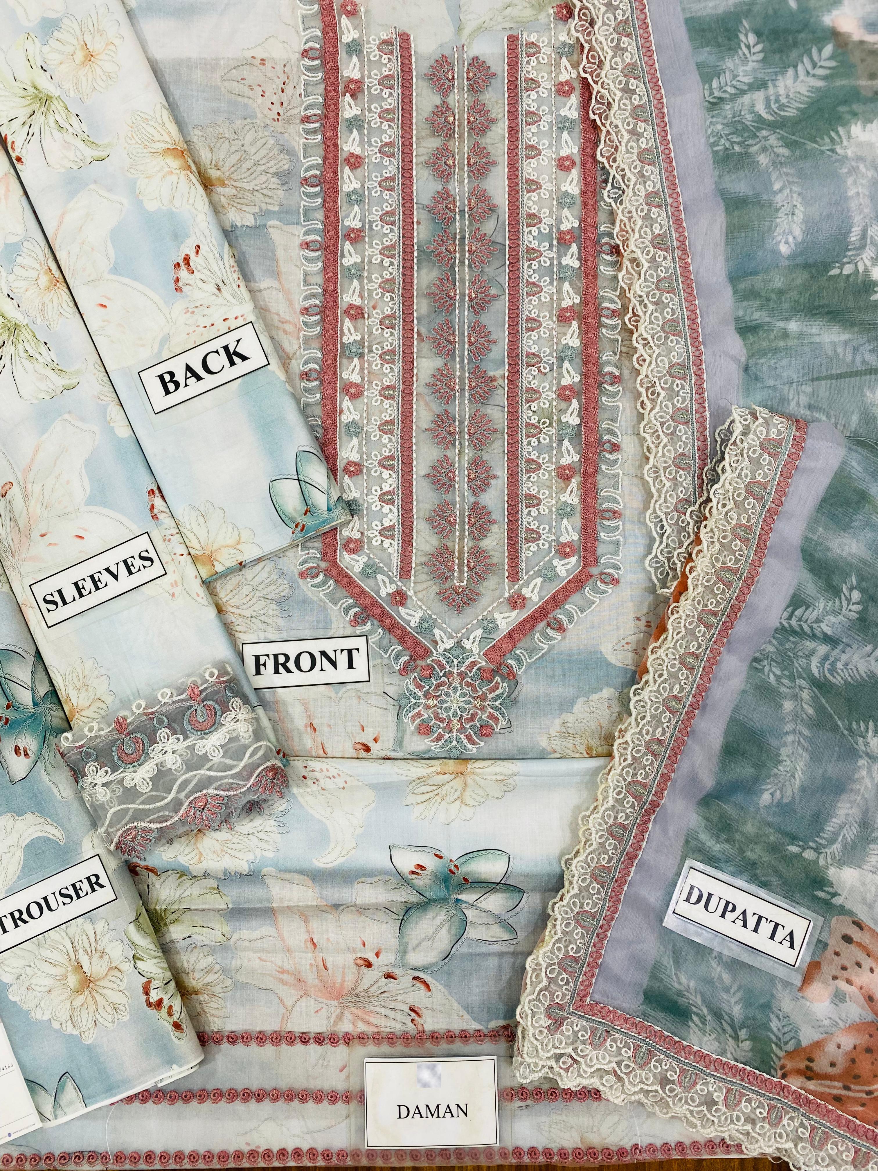 Baroque Lawn Suit-Aarasta