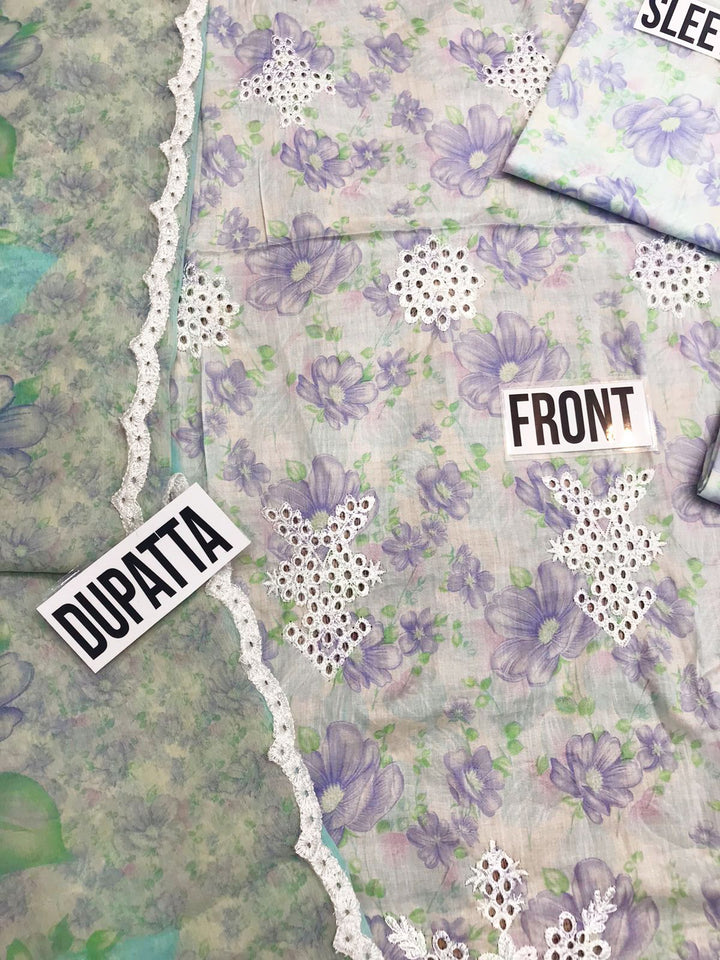 Baroque Lawn Suit-Aarasta