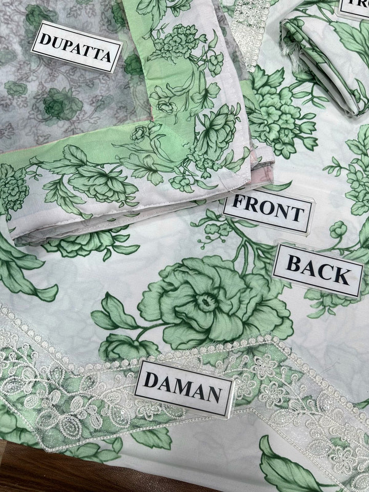 Baroque Lawn Suit-Aarasta