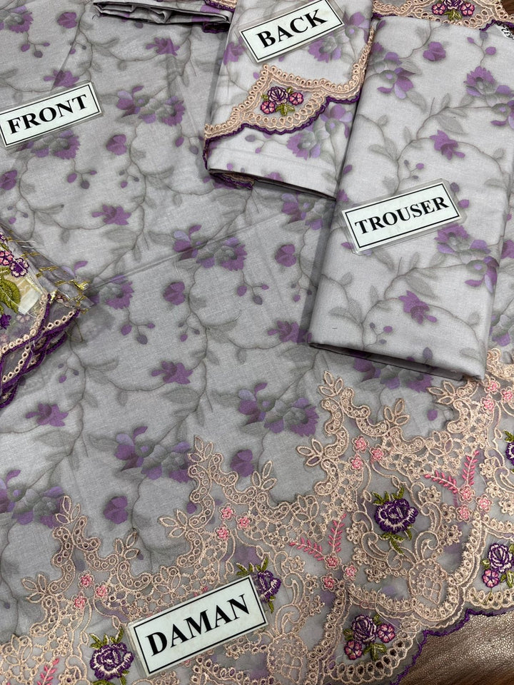 Baroque Lawn Suit-Aarasta