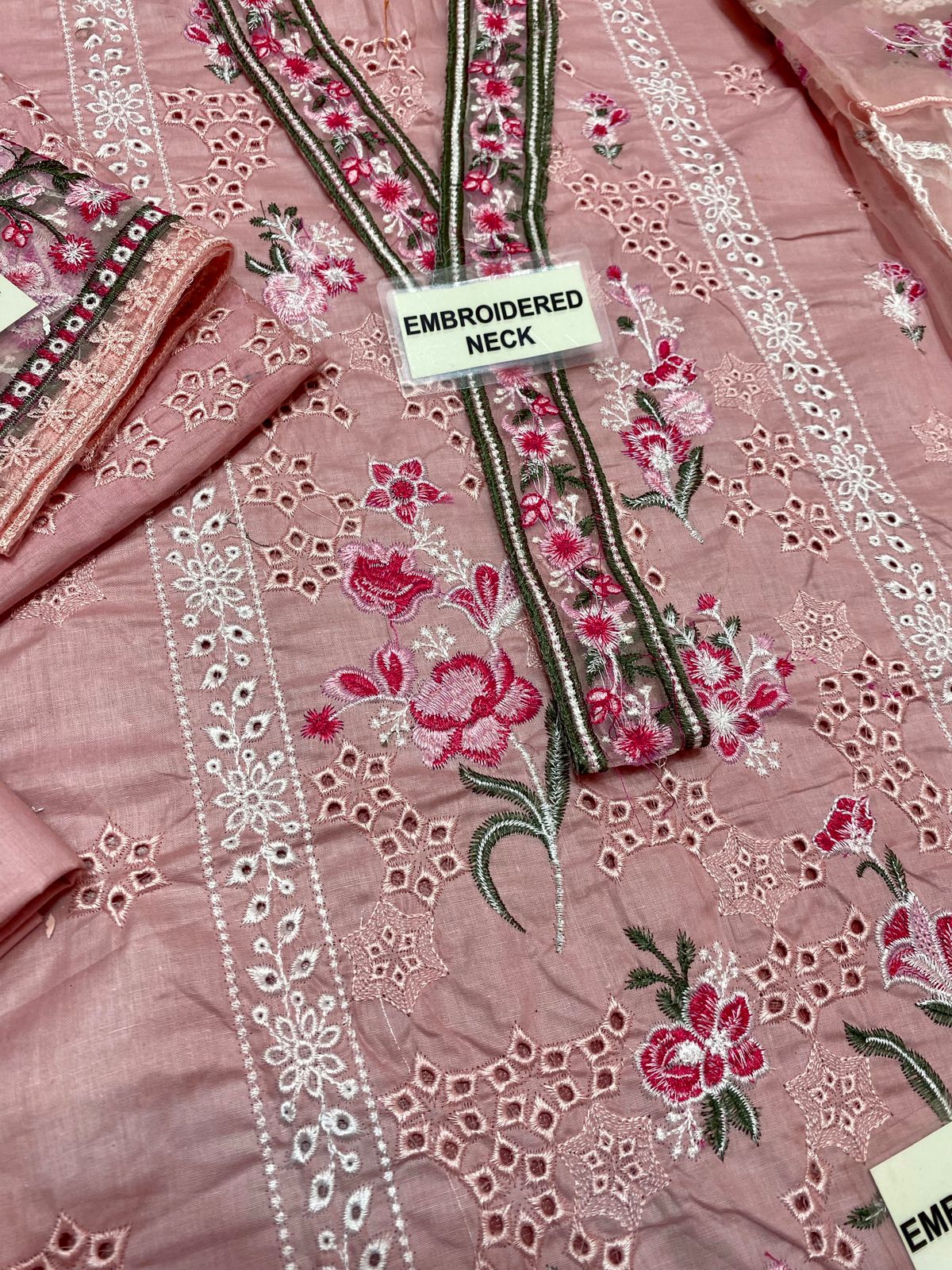 Elan Lawn Suit-Aarasta