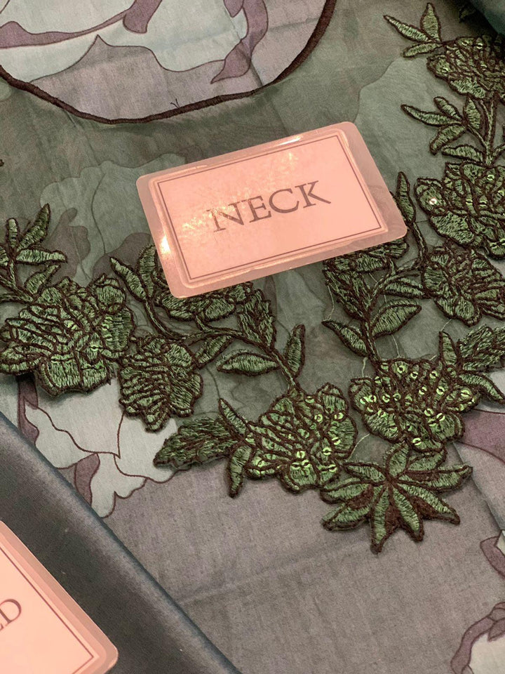 Iznik Lawn Suit-Aarasta