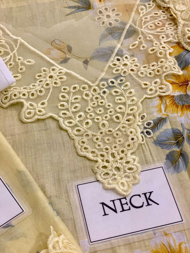 Iznik Lawn Suit-Aarasta