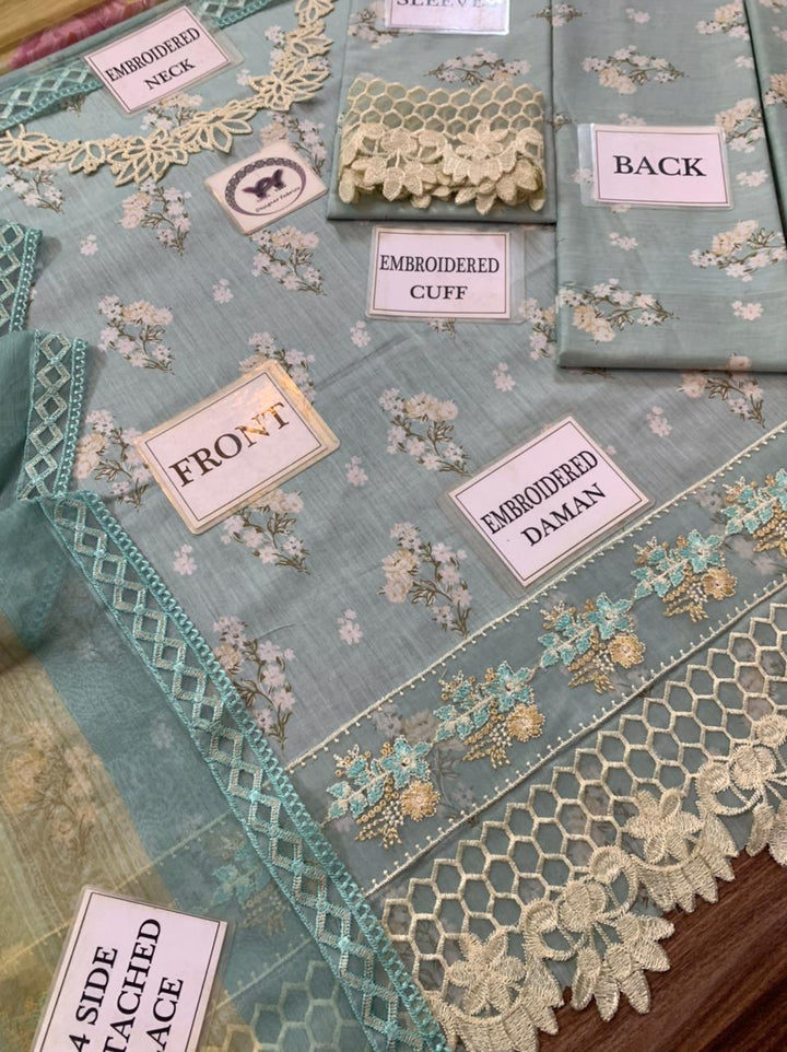 Iznik Lawn Suit-Aarasta