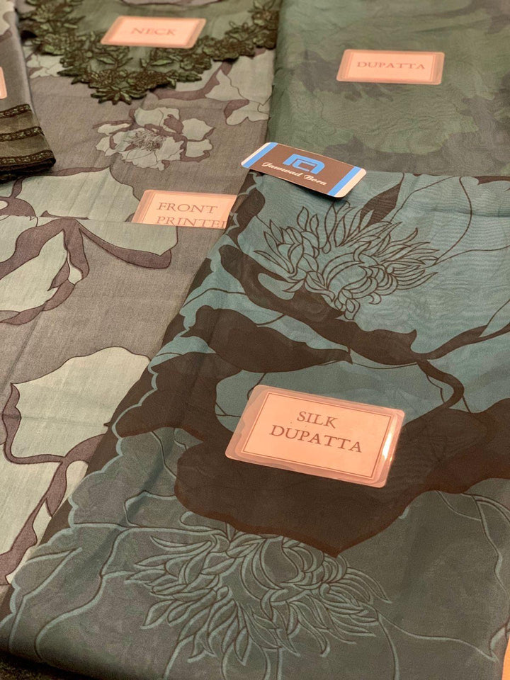 Iznik Lawn Suit-Aarasta