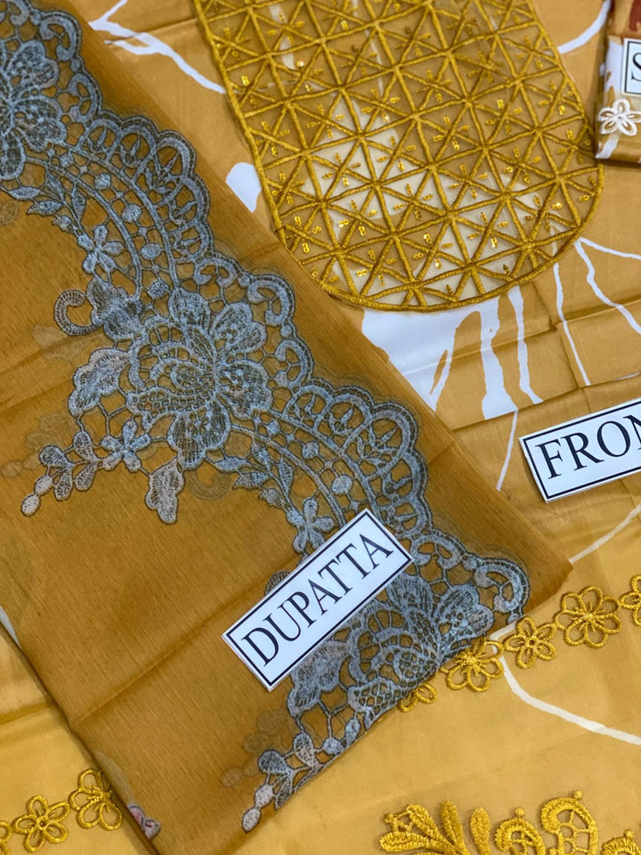 Iznik Lawn Suit-Aarasta