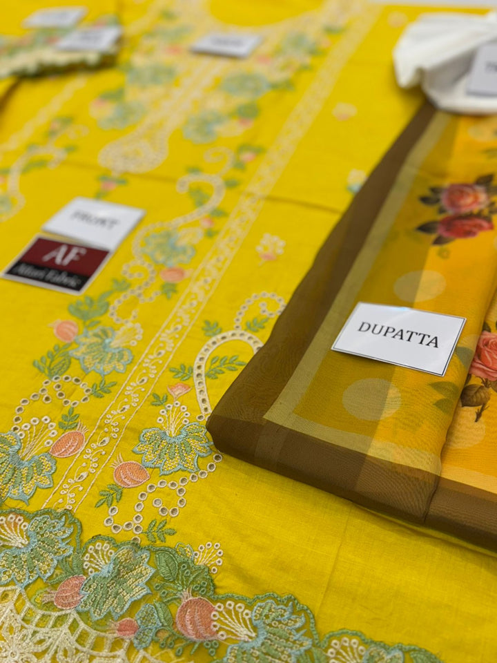 Maria B Lawn Suit-Aarasta