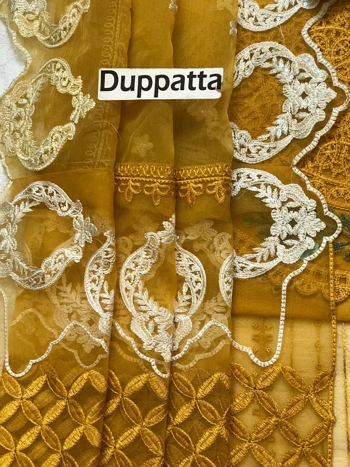 Maria B Lawn Suit-Aarasta