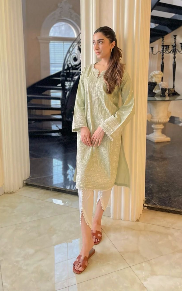 Maria B Lawn Suit-Green-Lawn-Chiffon-Aarasta