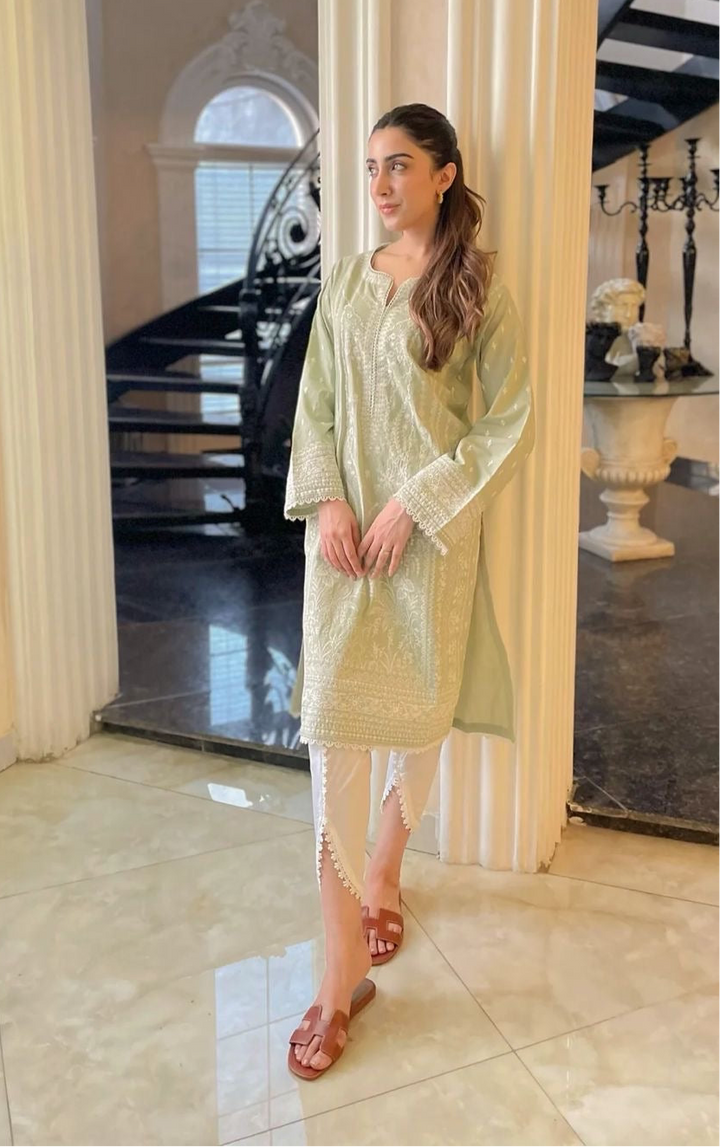 Maria B Lawn Suit-Green-Lawn-Chiffon-Aarasta