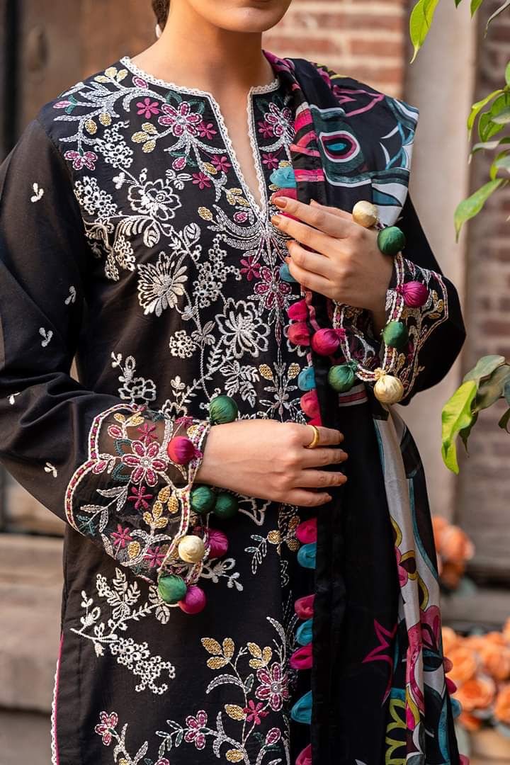Mushq Lawn Suit-Aarasta