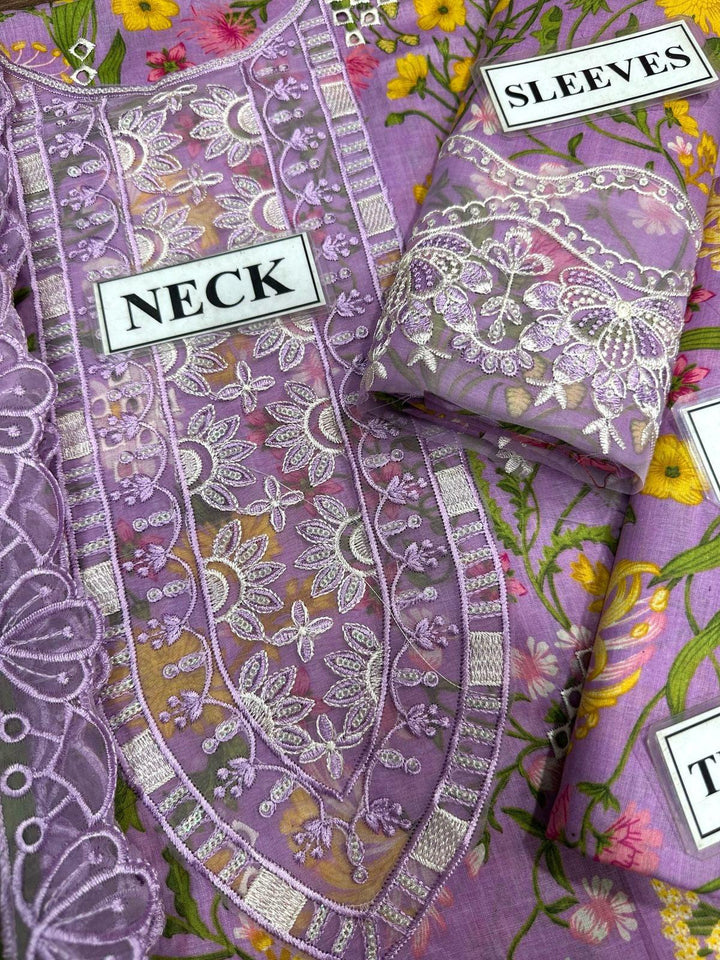 Qalamkar Lawn Suit-Aarasta