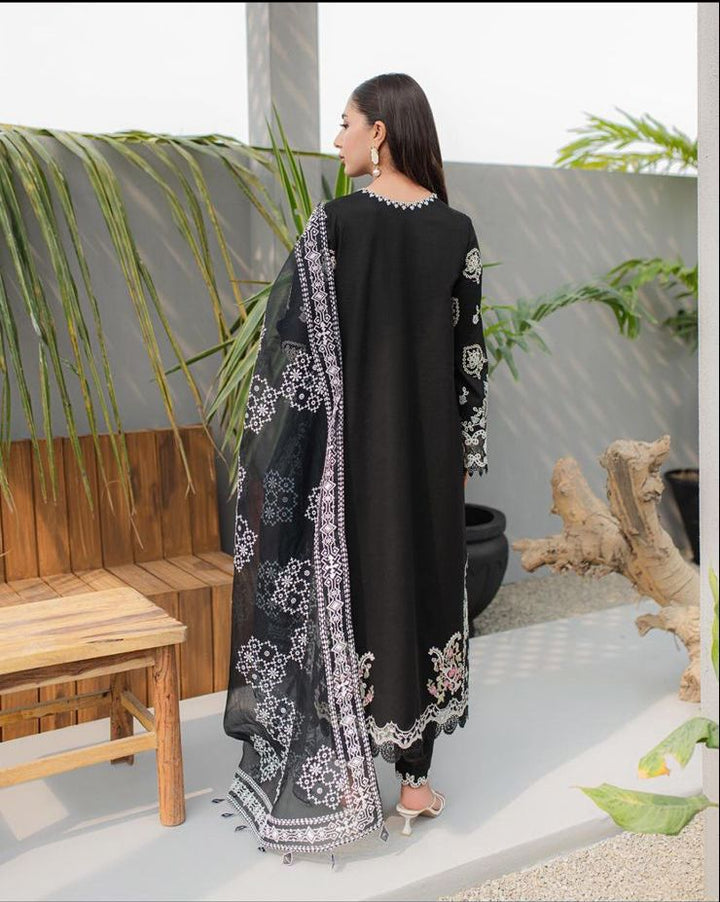 Qalamkar Lawn Suit-Aarasta