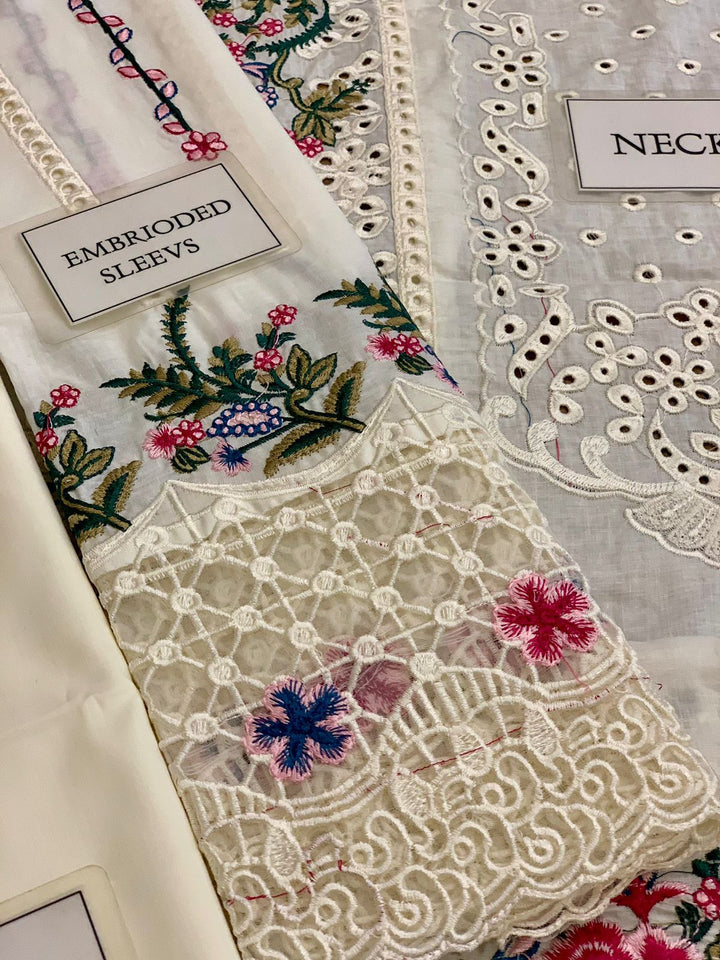 Qalamkar Lawn Suit-Aarasta