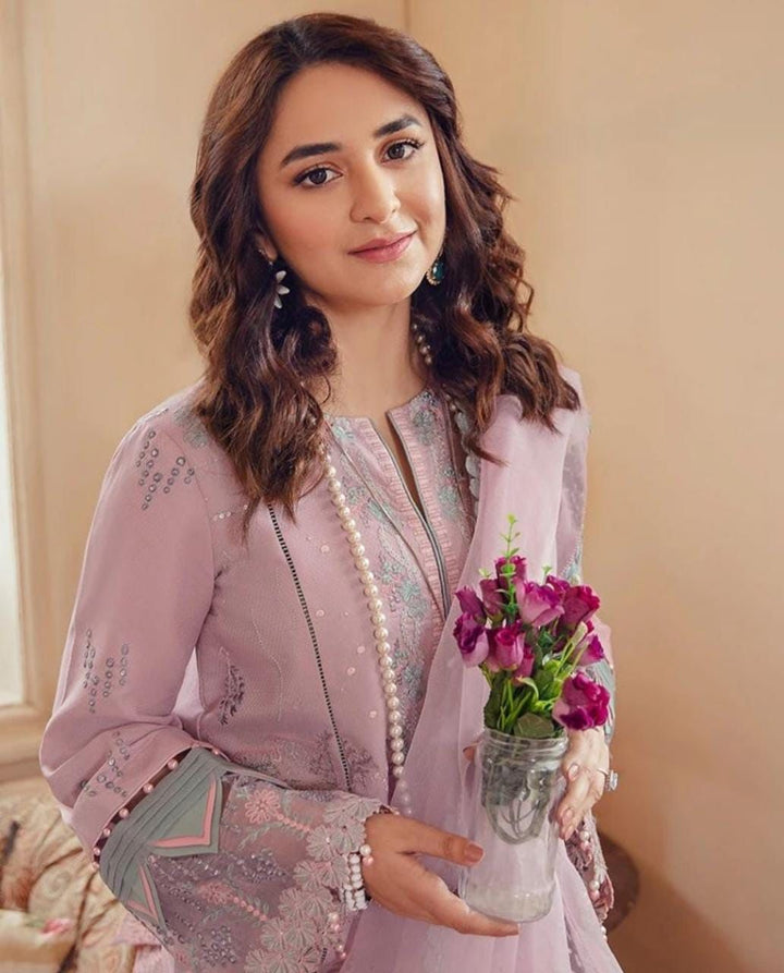 Rang Rasiya Lawn Suit-Aarasta