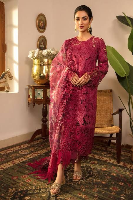 Rangrasiya Lawn Suit-Lawn-Red-Organza-Aarasta