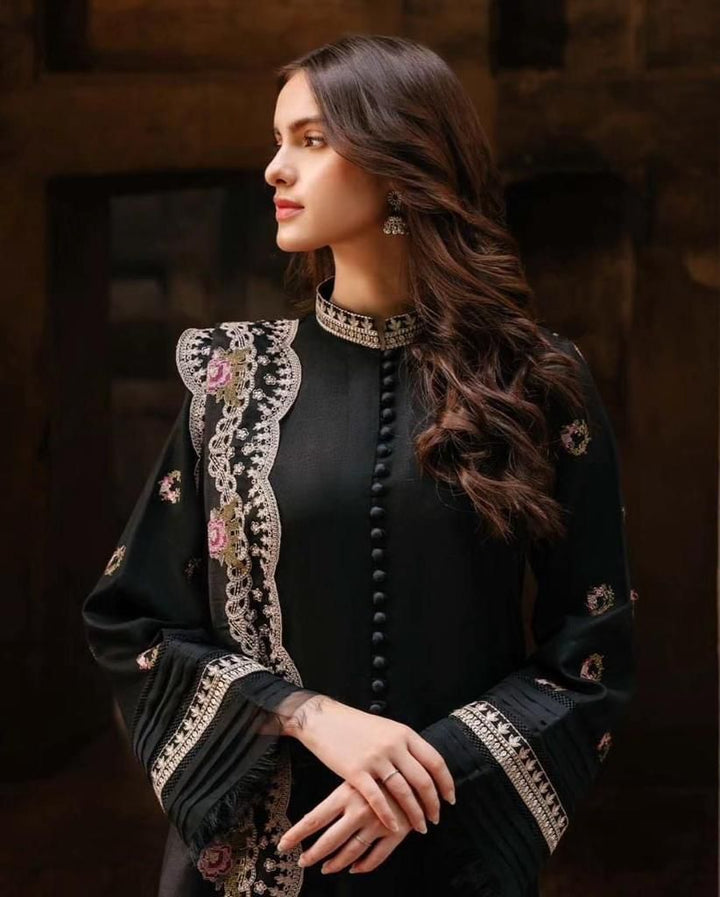 Zarqash Lawn Suit-Aarasta