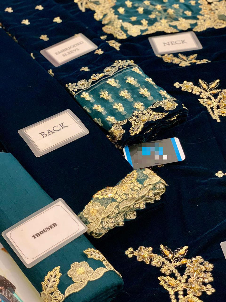 Afrozeh Velvet Suit-Aarasta