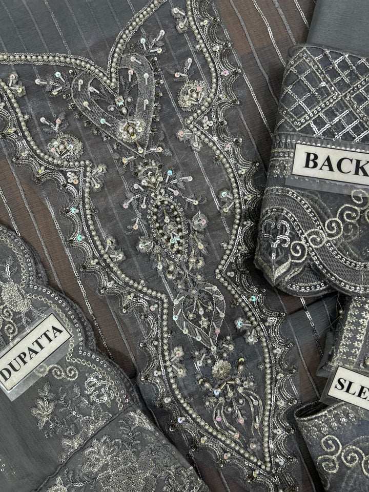 Afrozeh Chiffon Suit-Aarasta