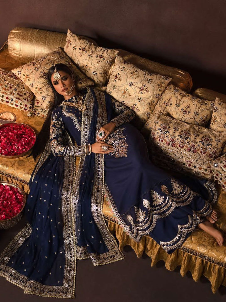 Afrozeh Velvet Suit-Aarasta