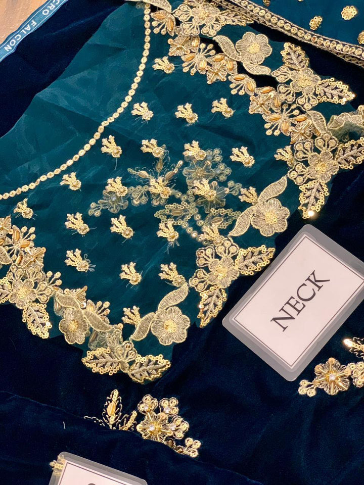 Afrozeh Velvet Suit-Aarasta