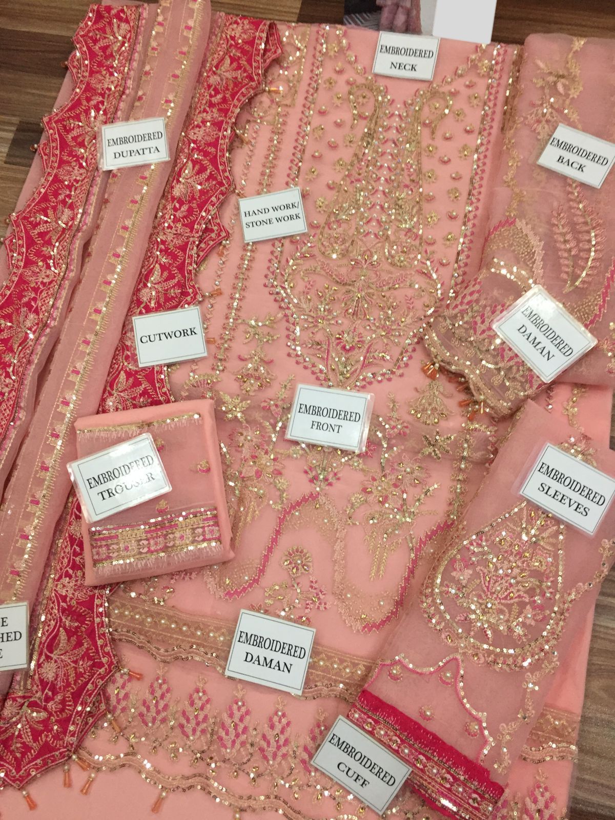Afrozeh Organza Suit-Aarasta