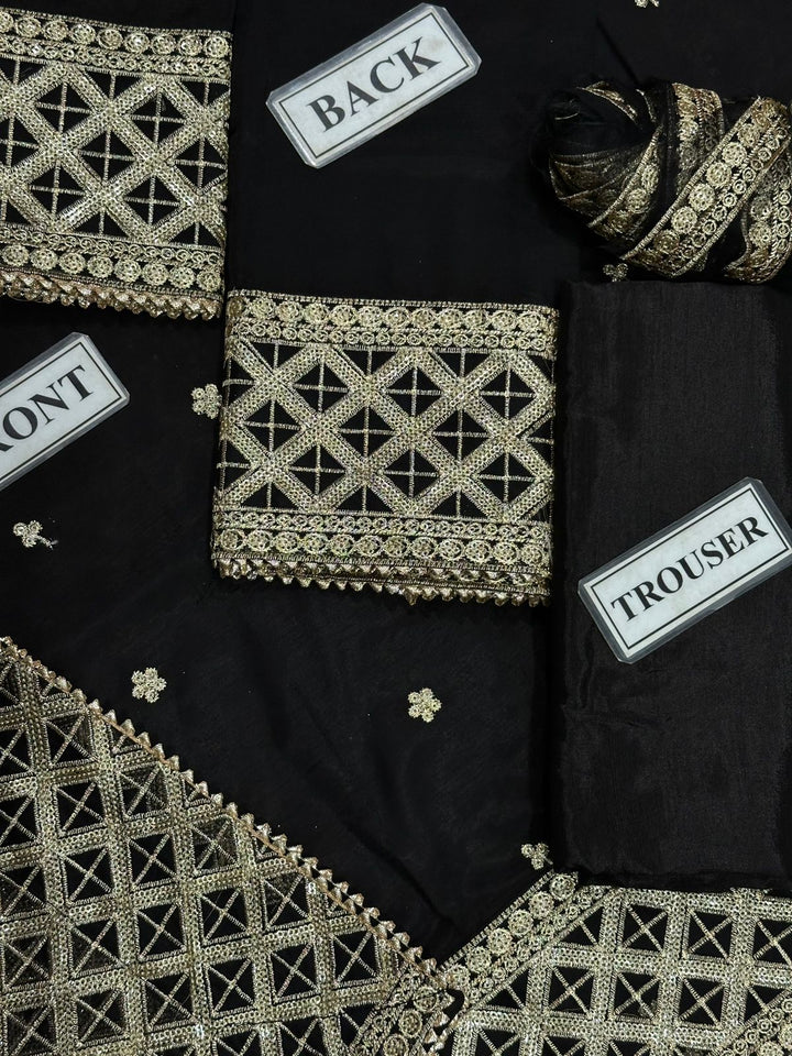 Aneela's Silk Suit-Aarasta