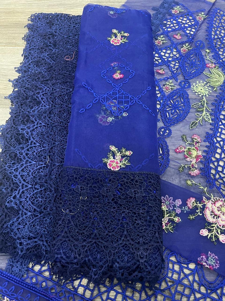 Aneela's Organza Suit-Aarasta