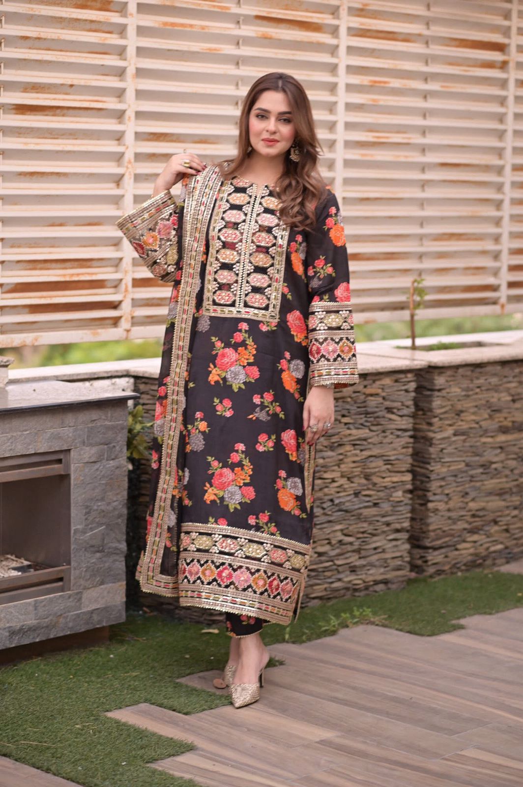 Aneela's Silk Suit-Black-Silk-Aarasta