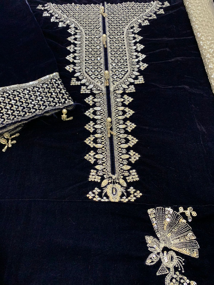 Jazmin Velvet Suit-Aarasta