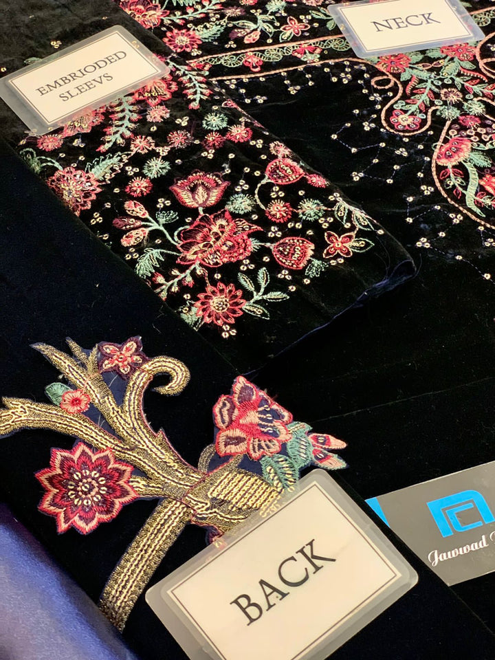 Jazmin Velvet Suit-Aarasta