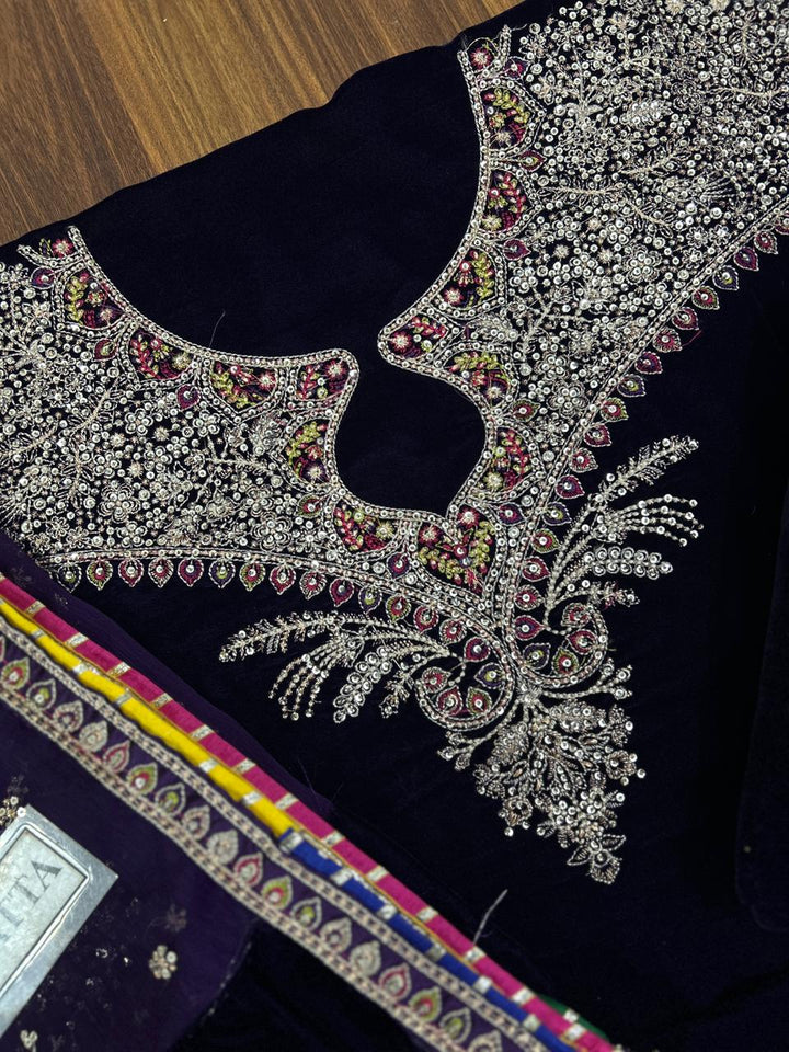 Jazmin Velvet Suit-Aarasta