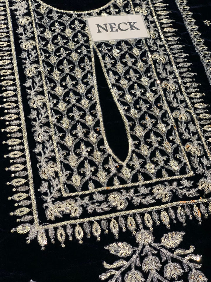 Jazmin Velvet Suit-Aarasta