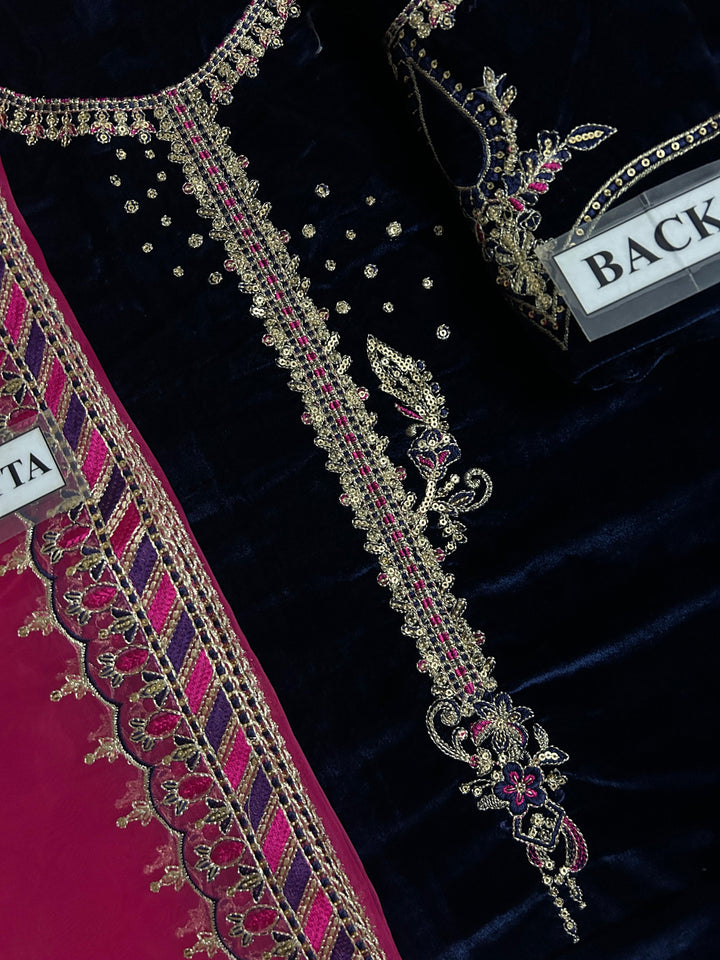 Naqashi Velvet Suit-Aarasta