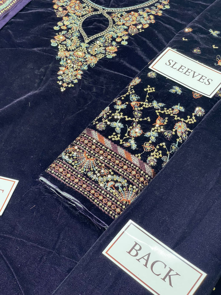 Jazmin Velvet Suit-Aarasta