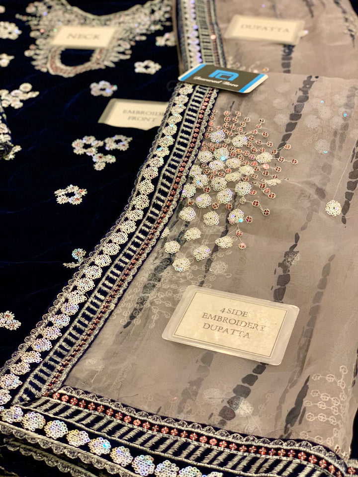 Jazmin Velvet Suit-Aarasta