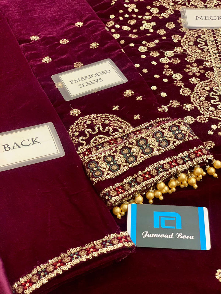 Jazmin Velvet Suit-Aarasta