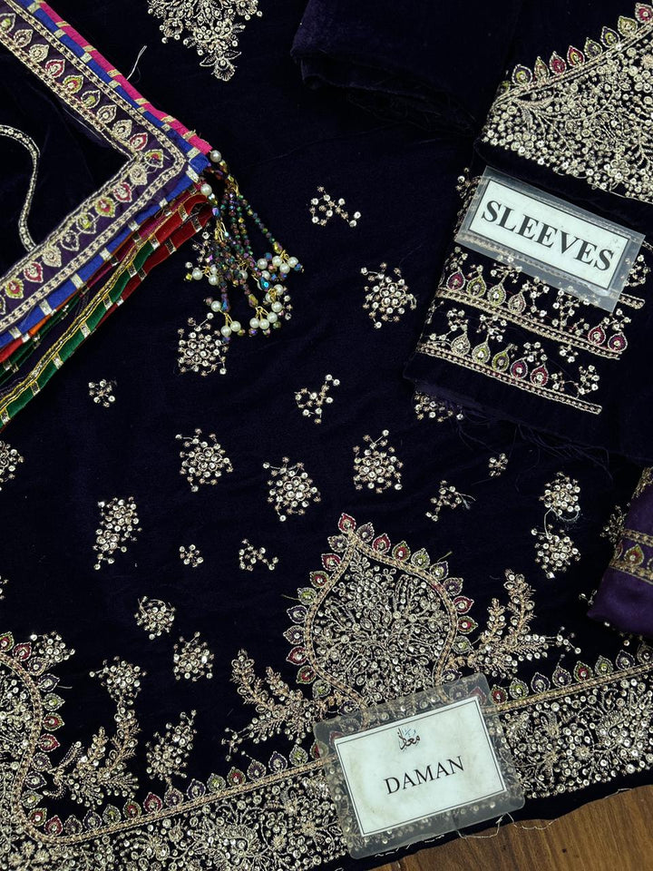 Jazmin Velvet Suit-Aarasta